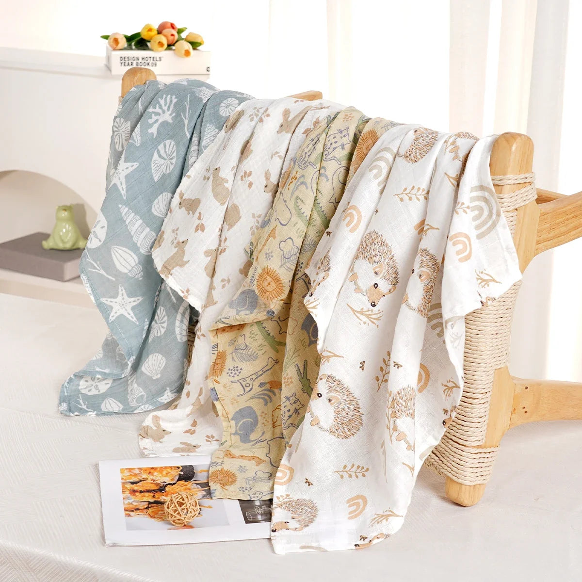 Elinfant 4-Piece Set – Soft Muslin Baby Burp Cloths & Drool Bibs, 60x60cm Comfortable Baby Scarf Blanket