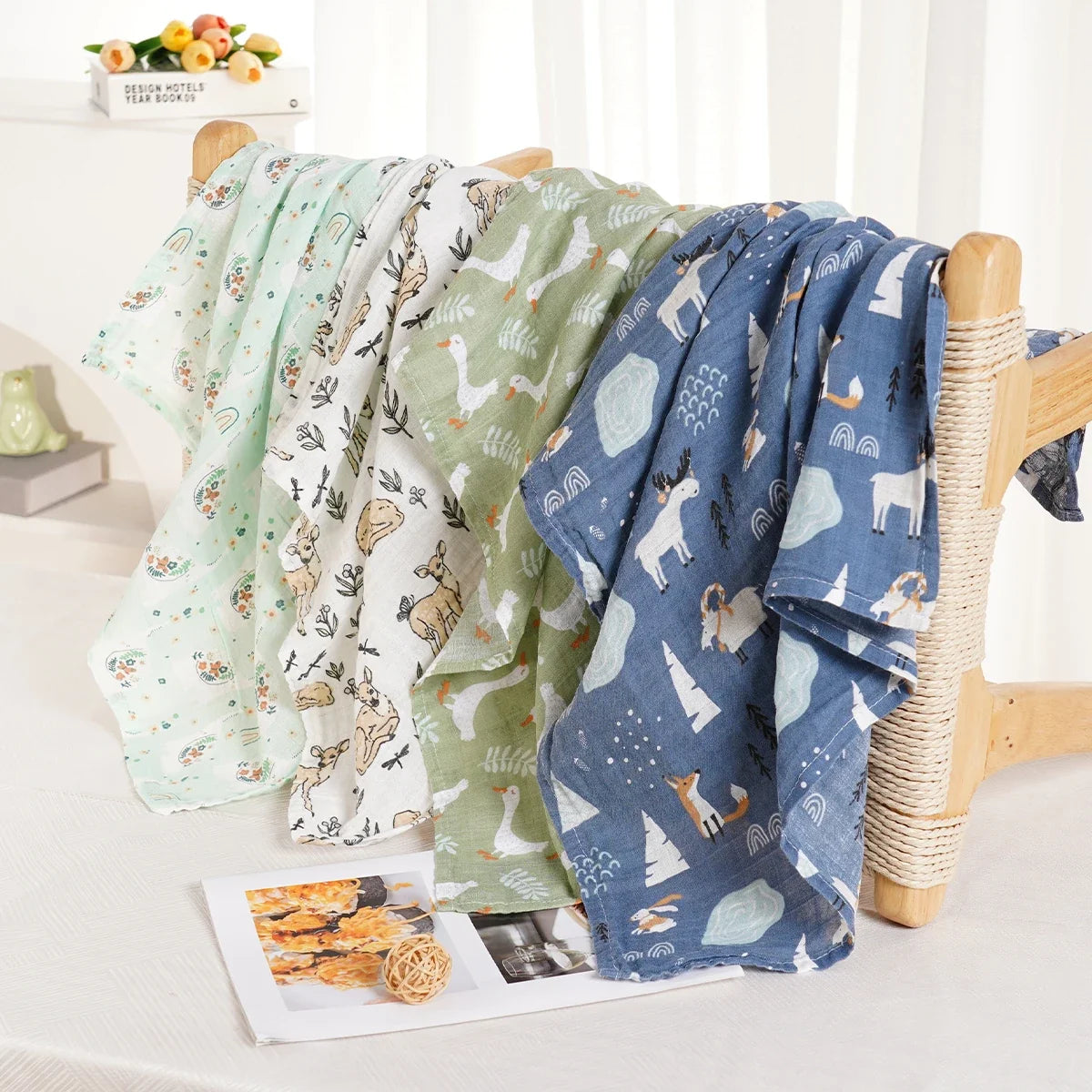 Elinfant 4-Piece Set – Soft Muslin Baby Burp Cloths & Drool Bibs, 60x60cm Comfortable Baby Scarf Blanket